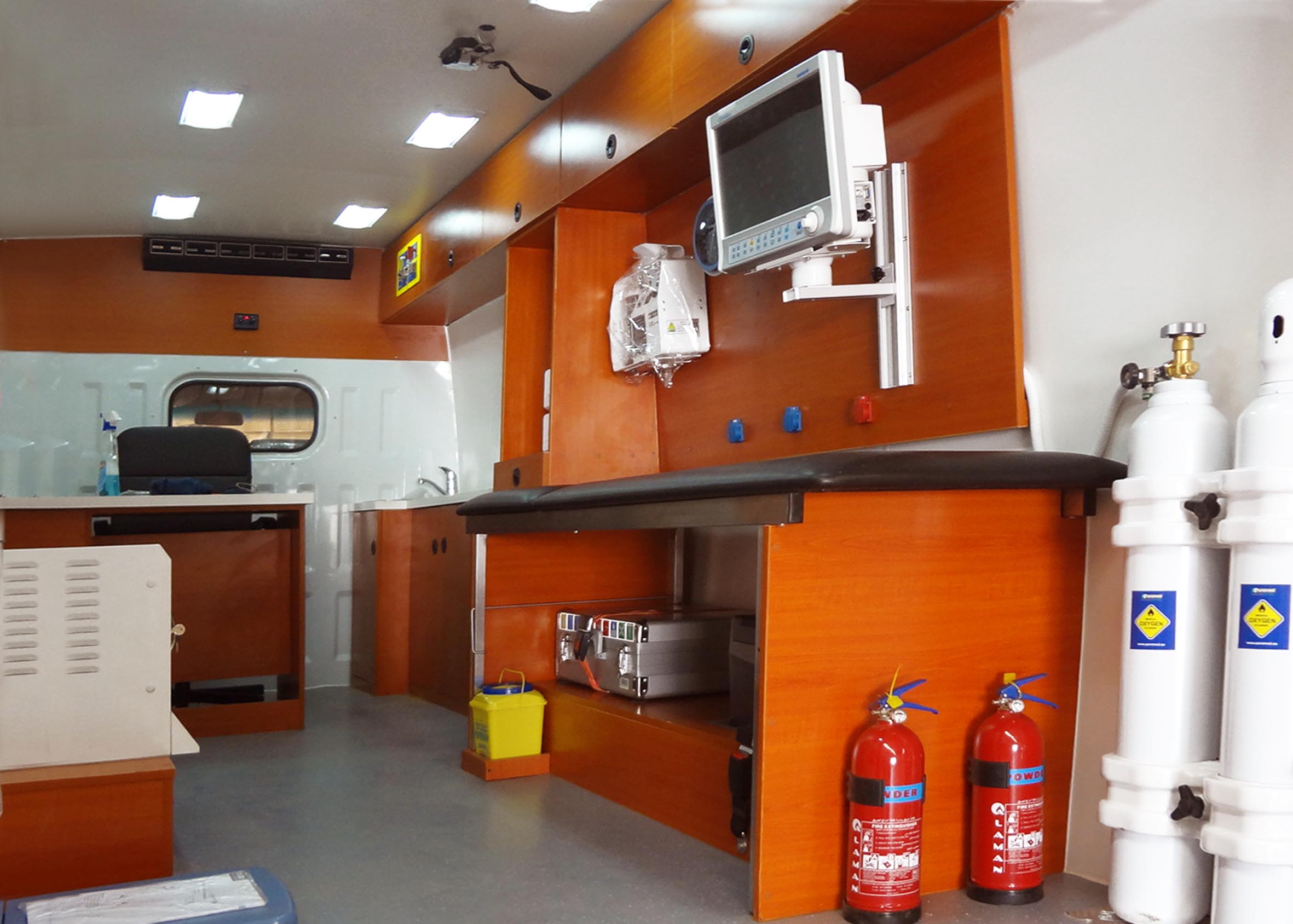 Paramed Mobile laboratory